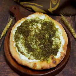 فطاير لبنة زعتر